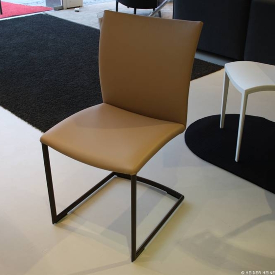 DRAENERT Stuhlgruppe (4 Stühle) Freischwinger Nobile Swing Leder taupe