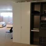 TRÜGGELMANN Kleiderschrank Logo Lack weiß
