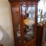 Vitrine Kirschbaum rechts