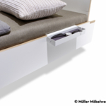 MÜLLER MÖBELWERKSTÄTTEN Ablage kurz weiß zu Bett Flai