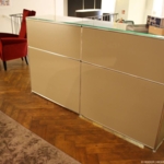 DAUPHIN HOME Schrank/Tresen Modul Lack schlamm/ Chrom / Glas